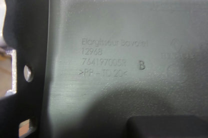 Embaladeira Plastica Esquerda Renault Zoe 12 - 19 Cinza