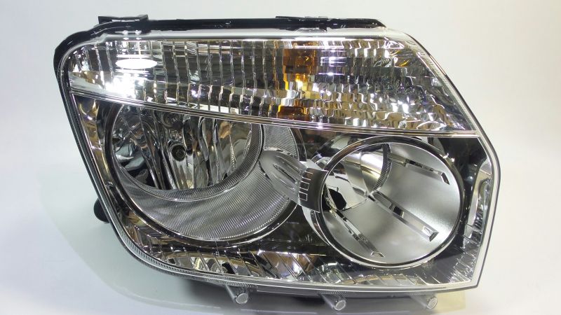 Farol Direito Dacia Duster 10-13 OEM
