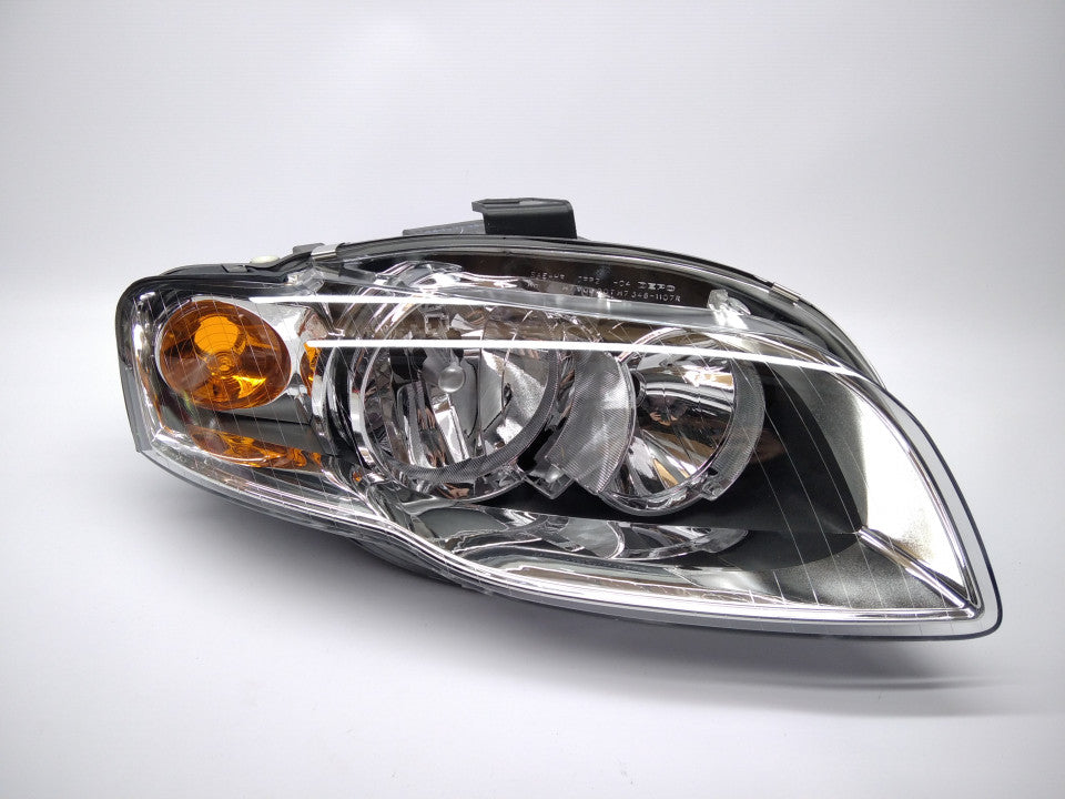 Farol Direito Eletrico Audi A4 04-07 Pisca Laranja