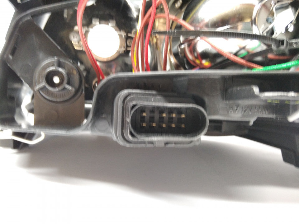 Farol Direito Eletrico Audi A6 97-99