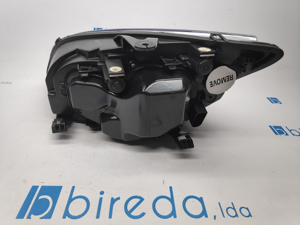 Farol Direito Ford Focus II 04-08