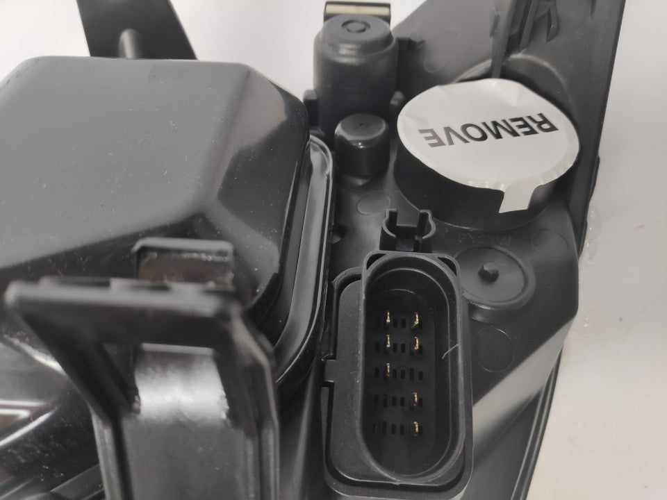 Farol Direito Ford Focus II 04-08