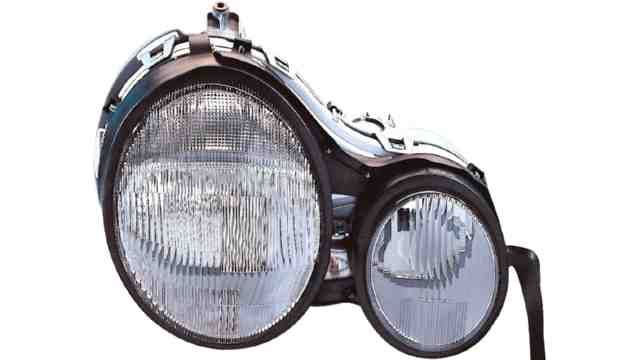 Farol Direito Mercedes W210 E Class 95-99