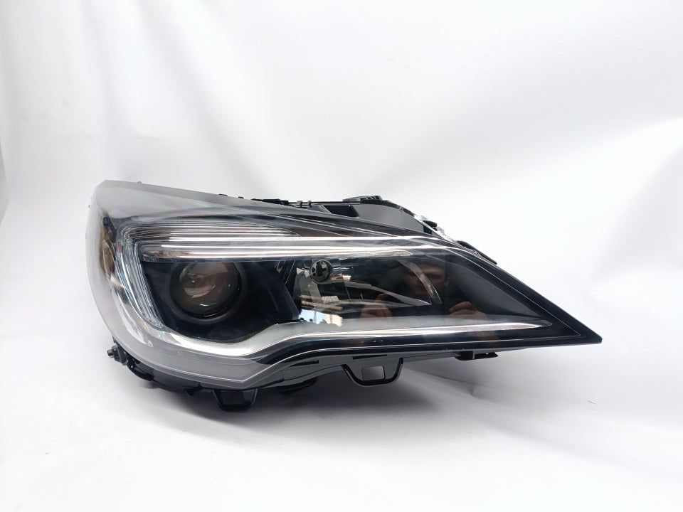 Farol Direito Opel Astra K 15-