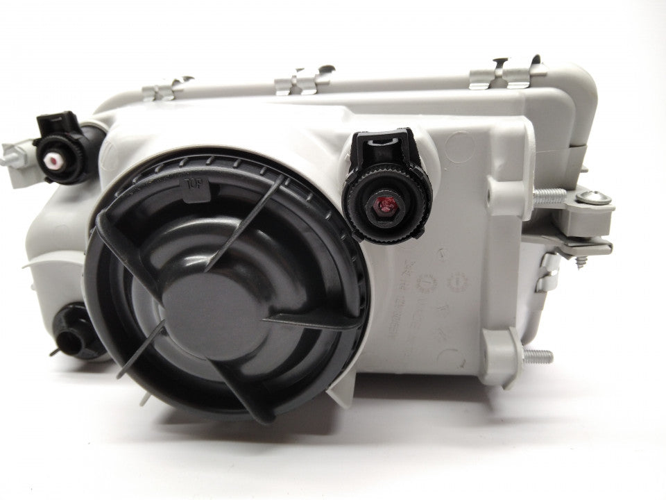 Farol Direito Volvo S40 / V40 95-00 H4