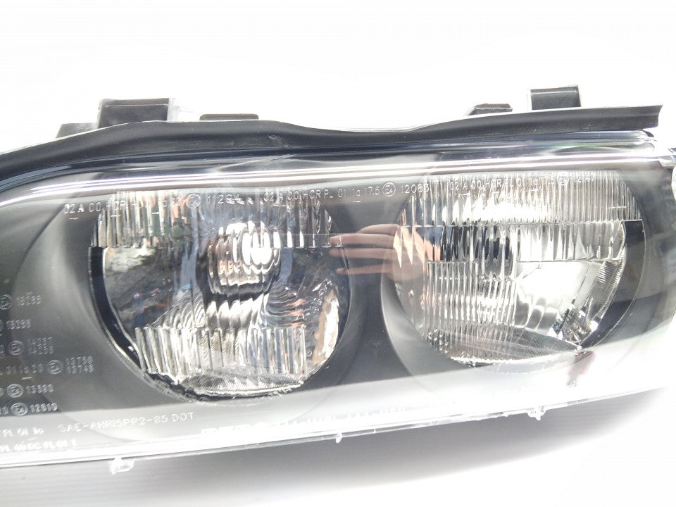 Farol Esquerdo Bmw S-5 E39 95-00