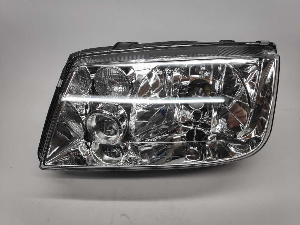 Farol Esquerdo C/ Nevoeiro Vw Bora 98-05