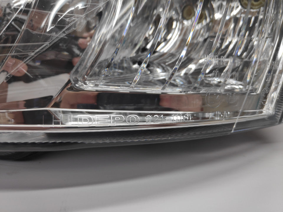 Farol Esquerdo Eletrico Hyundai Getz 02-05