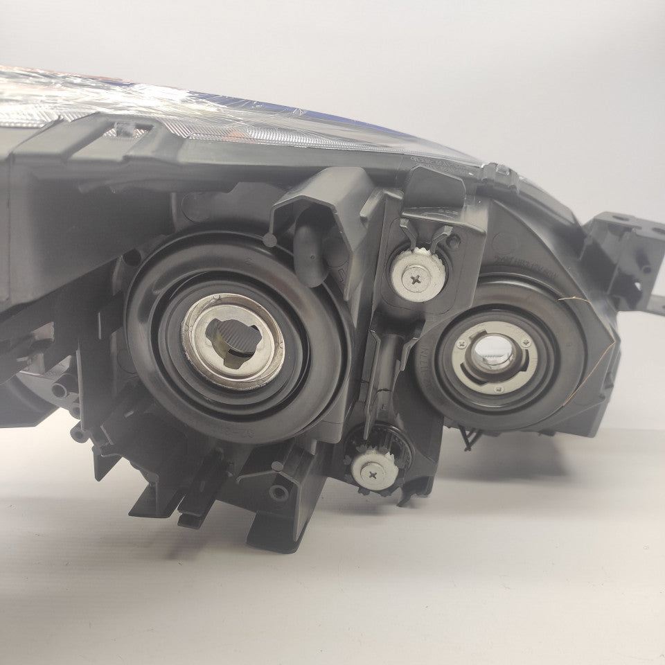 Farol Esquerdo Manual Mazda 3 09-13