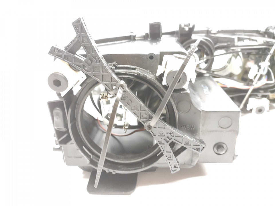 Farol Esquerdo Mazda 6 02-05