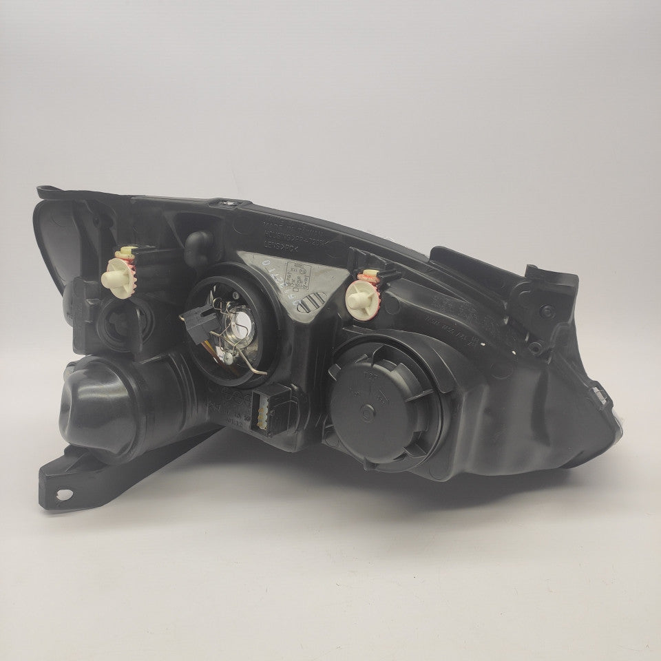 Farol Esquerdo Opel Corsa C 03-06