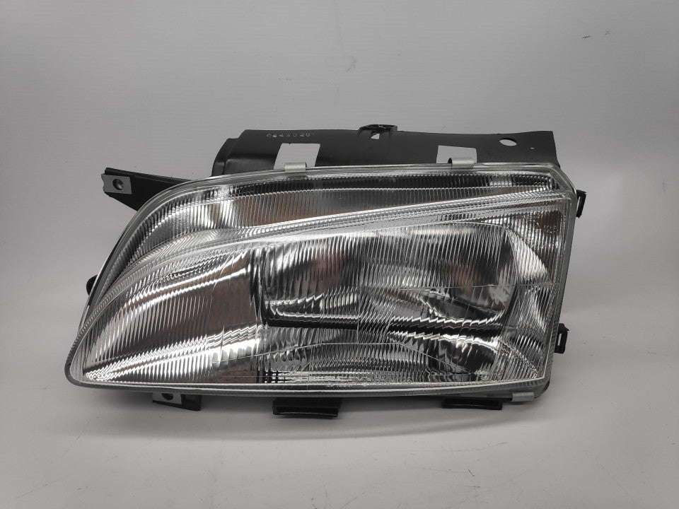 Farol Esquerdo Peugeot Partner 96-02
