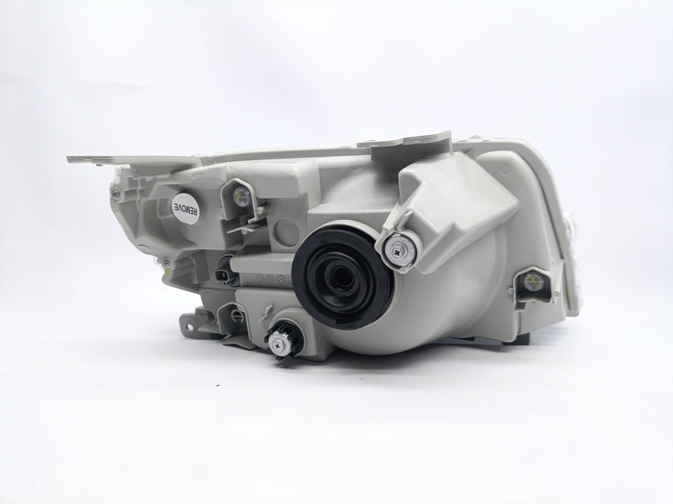 Farol Esquerdo Suzuki Grand Vitara 3P 05-
