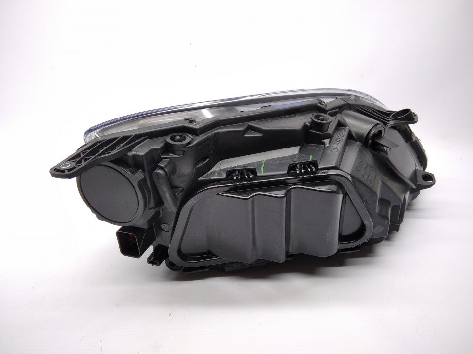 Farol Esquerdo Volvo V40 12-16