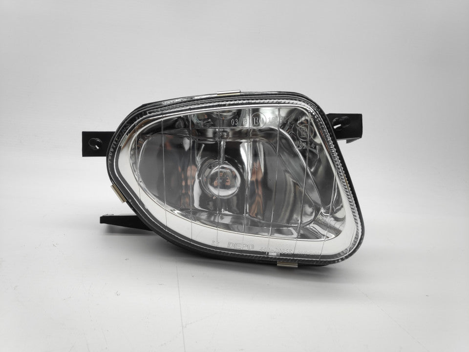 Farol Nevoeiro Direito Mercedes W211 E Sprinter 02-12