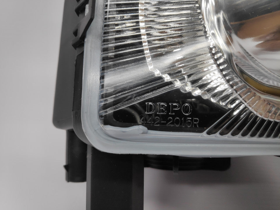Farol Nevoeiro Direito Opel Astra H 07-11