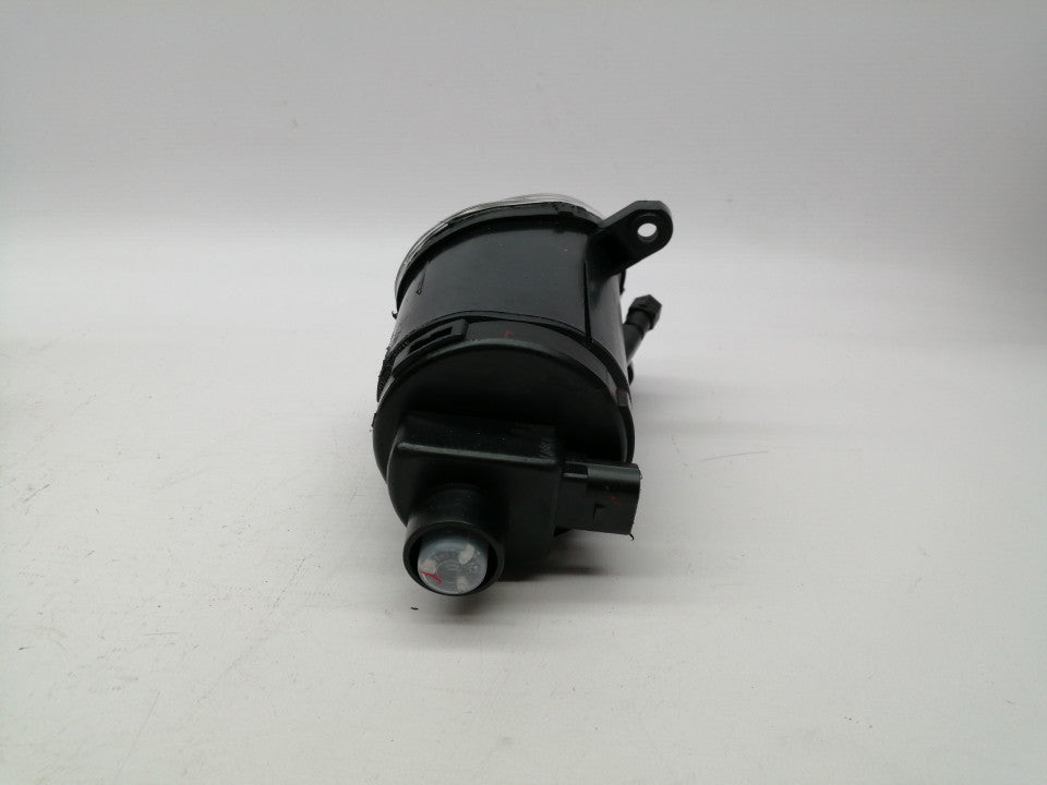 Farol Nevoeiro Direito Vw Passat B6 00-05