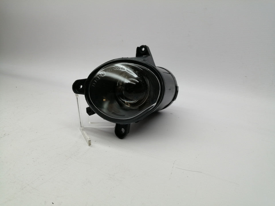 Farol Nevoeiro Esquerdo Vw Passat B6 00-05