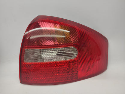 Farolim Direito Audi A6 01-04 Berlina