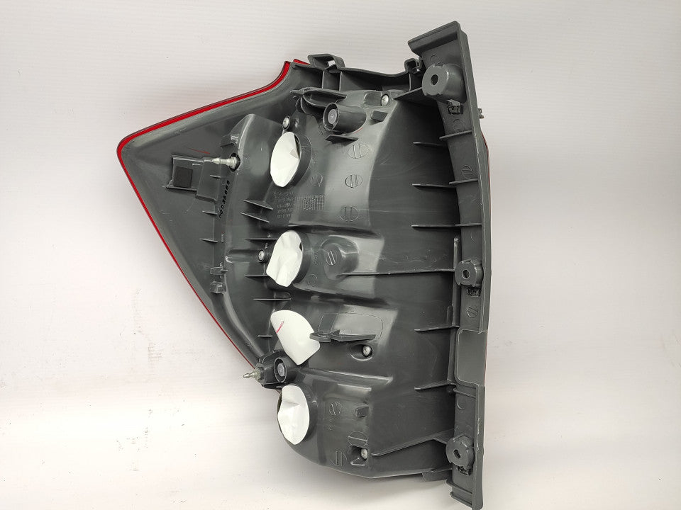 Farolim Direito Kia Ceed Wagon 07-10