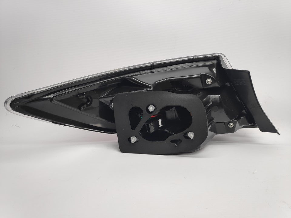 Farolim Direito Led Mazda 6 4 / 5P 07-09