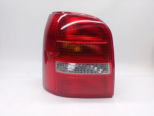 Farolim Esquerdo Audi A4 99-00 Avant