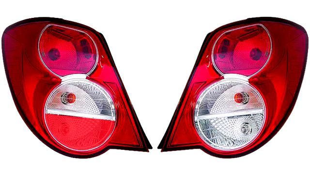 Farolim Esquerdo Chevrolet Aveo Sedan 4P 11-