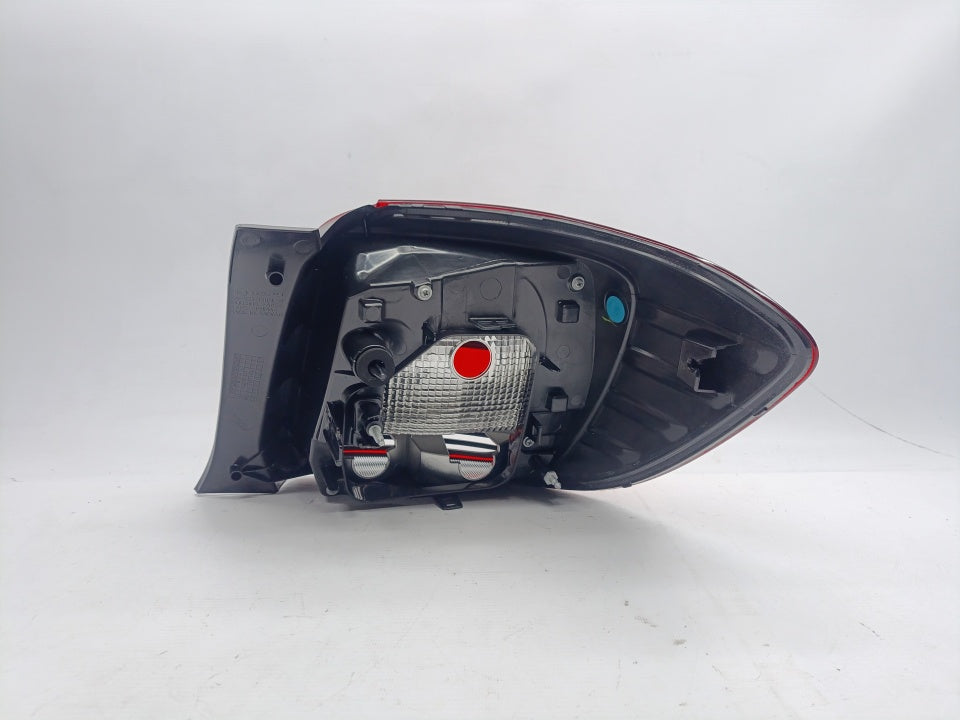 Farolim Esquerdo Dacia Sandero 17-