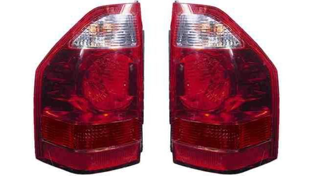 Farolim Esquerdo Mitsubishi Montero / Pajero 03-06