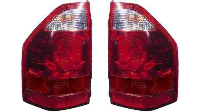 Farolim Esquerdo Mitsubishi Montero / Pajero 03-06