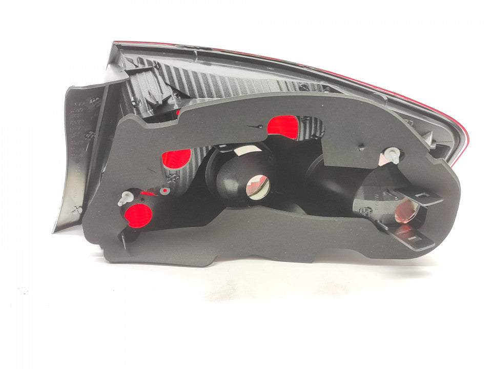 Farolim Esquerdo Peugeot 407 Berlina 4P 04-09