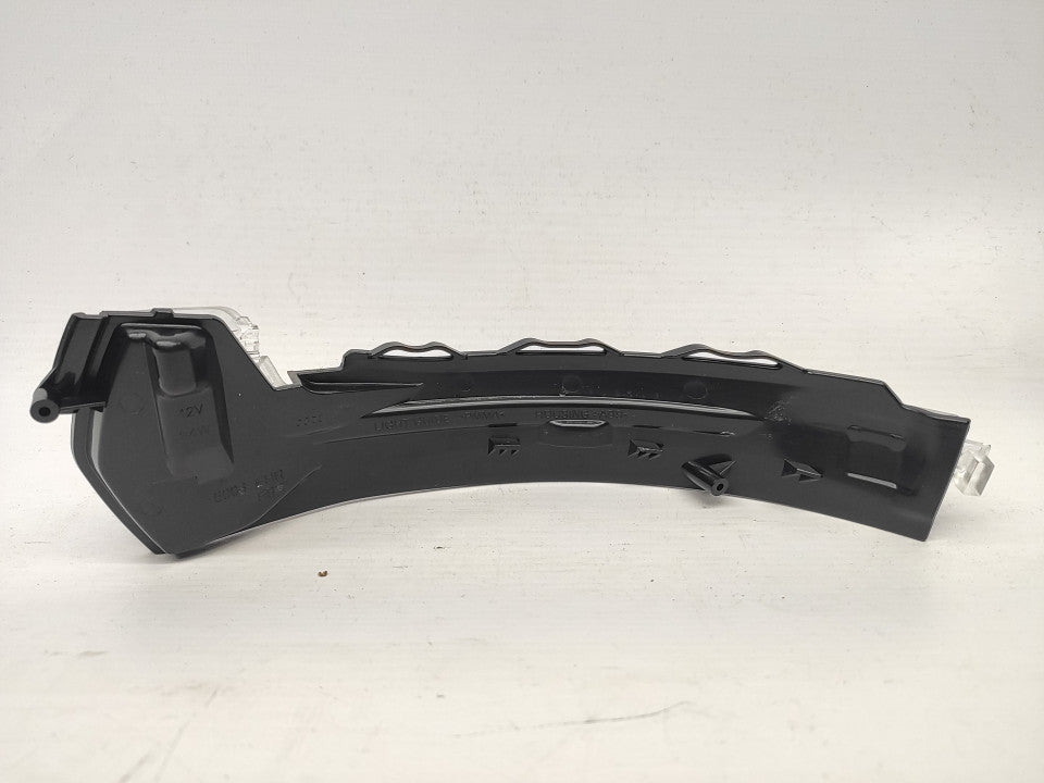 Pisca de Espelho Direito Audi A3 8V 12-18