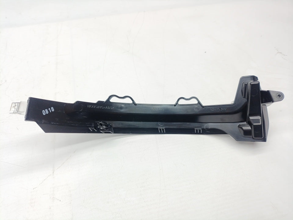 Pisca de Espelho Esquerdo Audi A4 15-