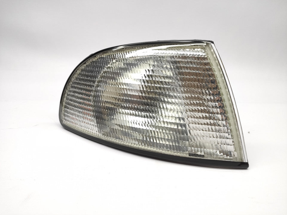 Pisca Direito Audi A4 94-99 Tipo Valeo
