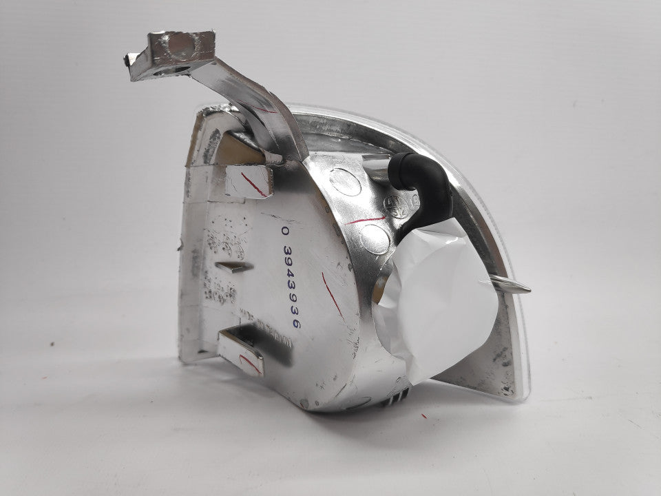 Pisca Direito Skoda Octavia 96-00