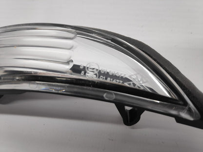 Pisca Espelho Direito Ford Fiesta / B-Max 08-18