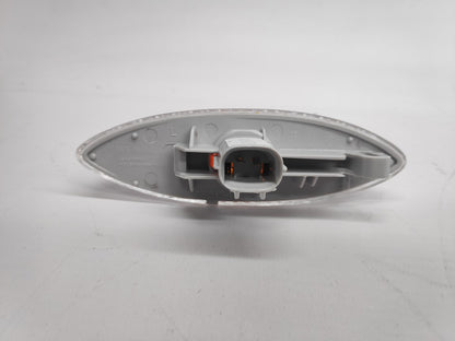 Pisca Esquerdo Toyota Yaris 99-05