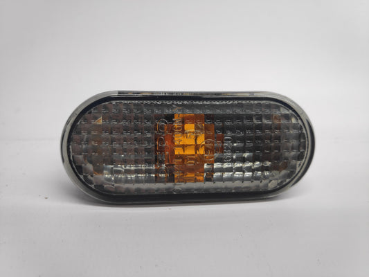 Pisca Guarda Lamas Volkswagen 96-10 Fumado