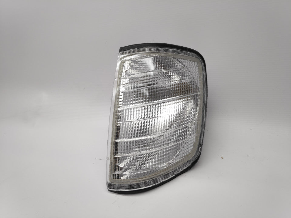 Pisca Mercedes W124 85-93 Esquerdo