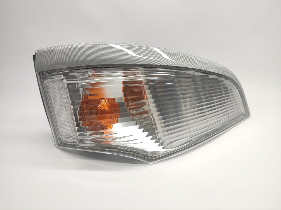 Pisca Mitsubishi Canter Fuso 05-10 Direito