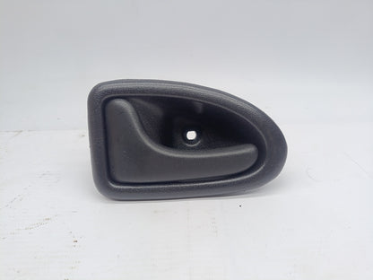 Puxador Interior Esquerdo Renault Clio Megane Master Iveco Daily Dacia Logan